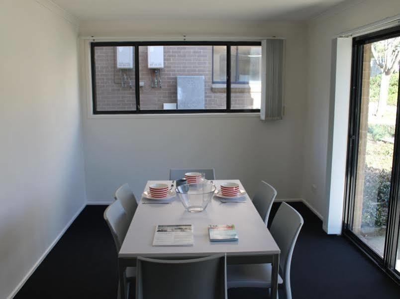 Macquarie University Village Sydney Buitenkant foto